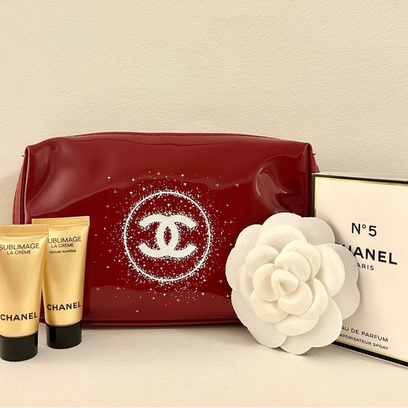 Chanel Cosmetic Travel set - Picture 1 of 6